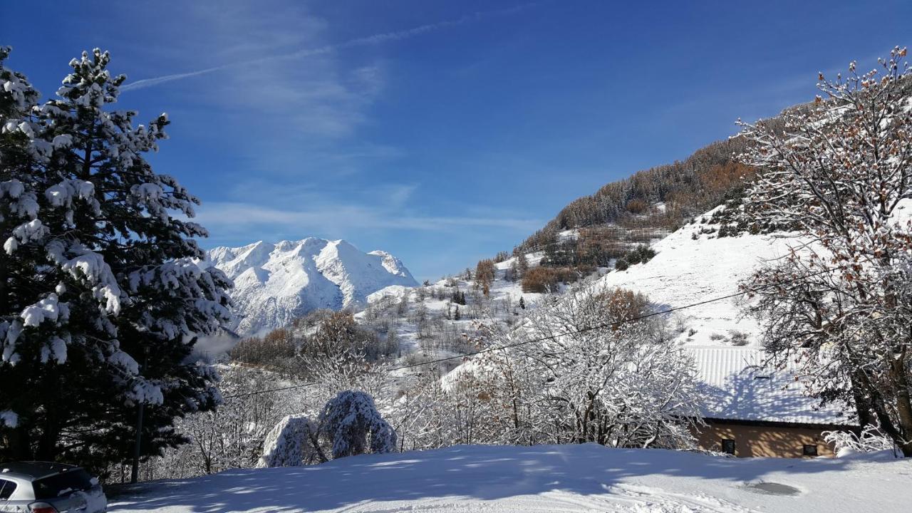 Le Skidoux Huez Exteriör bild